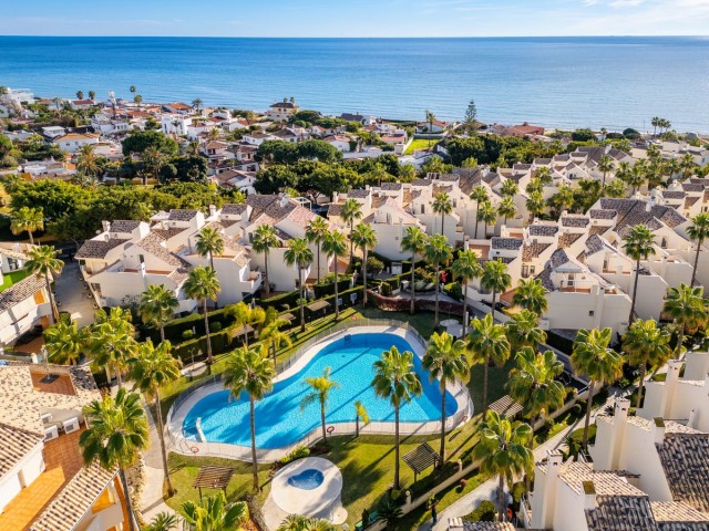 Villa, Costabella, R5286457