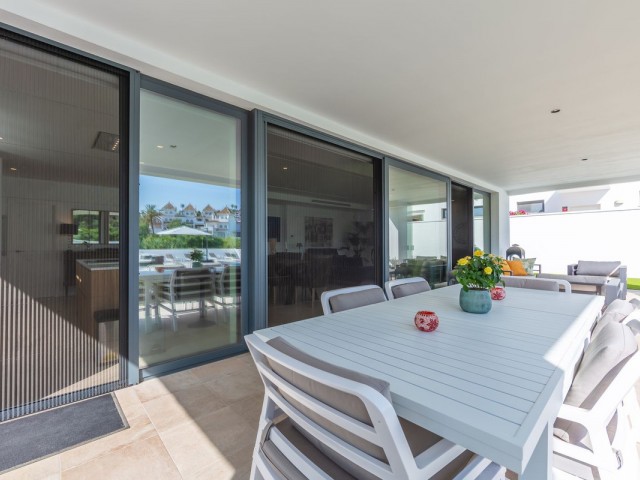4 Soveroms Villa i La Duquesa