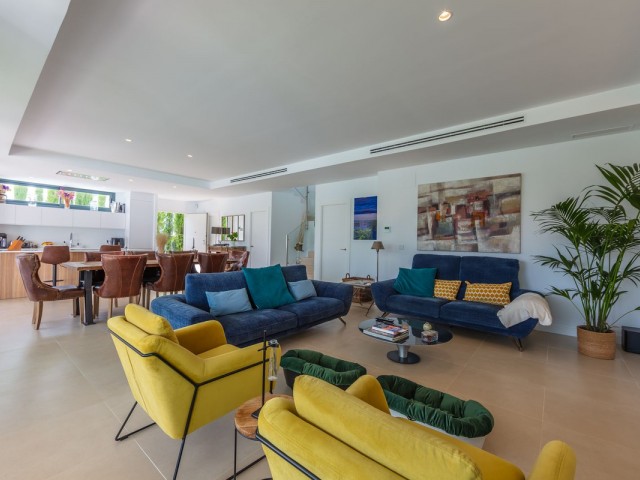 4 Soveroms Villa i La Duquesa
