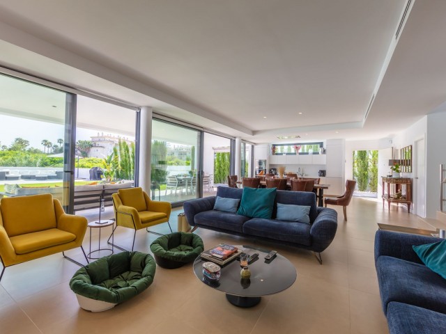 4 Soveroms Villa i La Duquesa