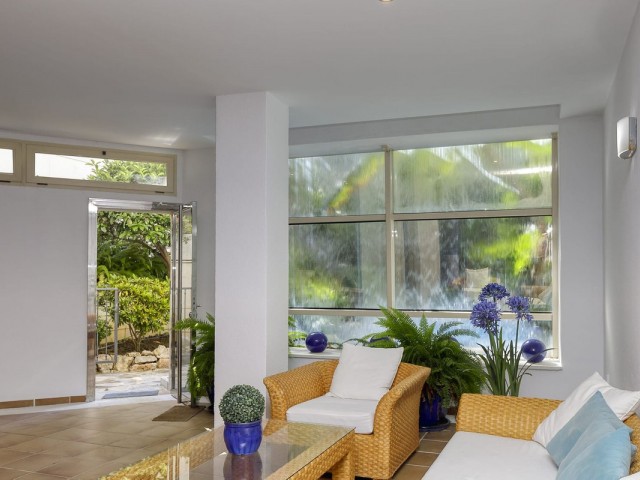 Appartement avec 3 Chambres  à Nueva Andalucía