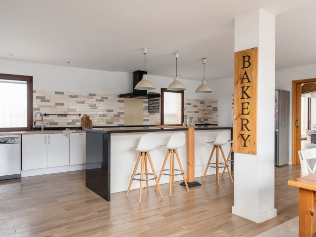 Villa avec 5 Chambres  à Sierrezuela