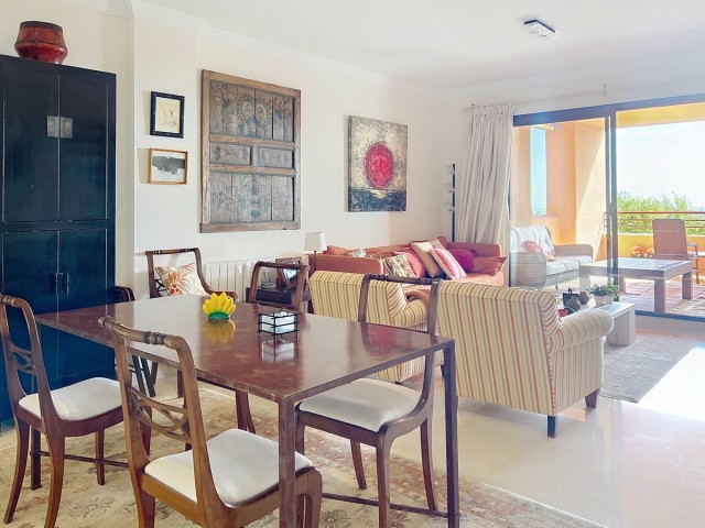 2 Bedrooms Apartment in Manilva