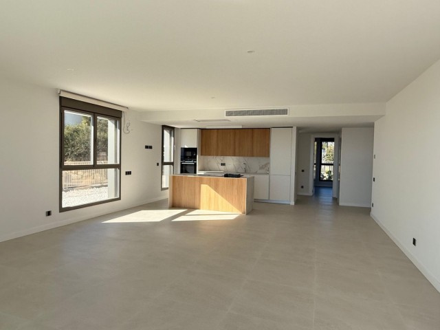 3 Bedrooms Apartment in New Golden Mile