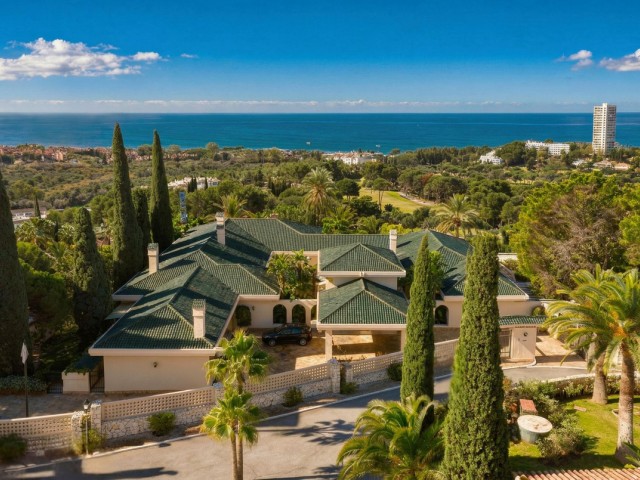 10 Makuuhuoneen Huvila Río Real