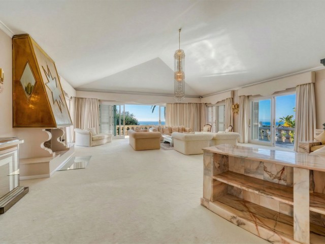 10 Makuuhuoneen Huvila Río Real