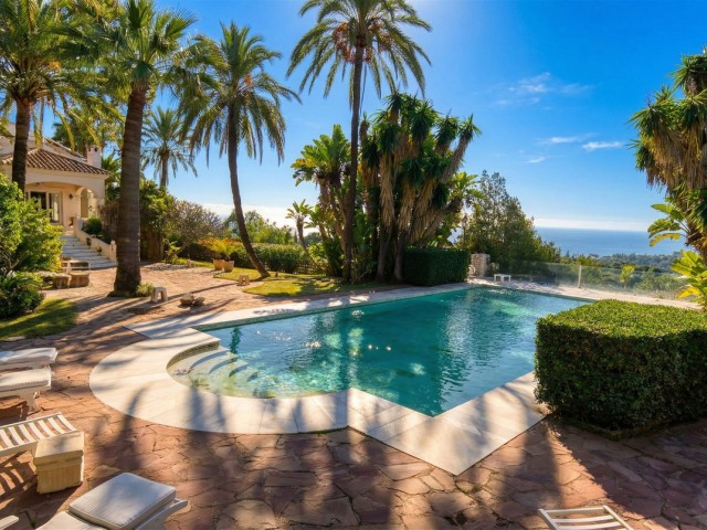 10 Makuuhuoneen Huvila Río Real