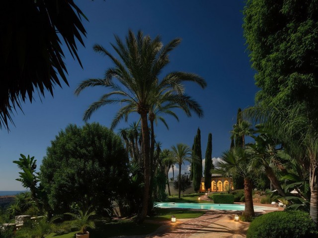 10 Makuuhuoneen Huvila Río Real