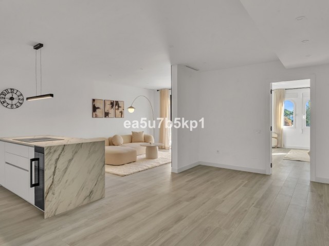 3 Bedrooms Apartment in Nueva Andalucía