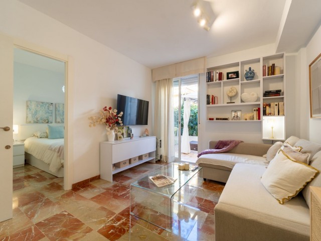 5 Bedrooms Townhouse in Marbella