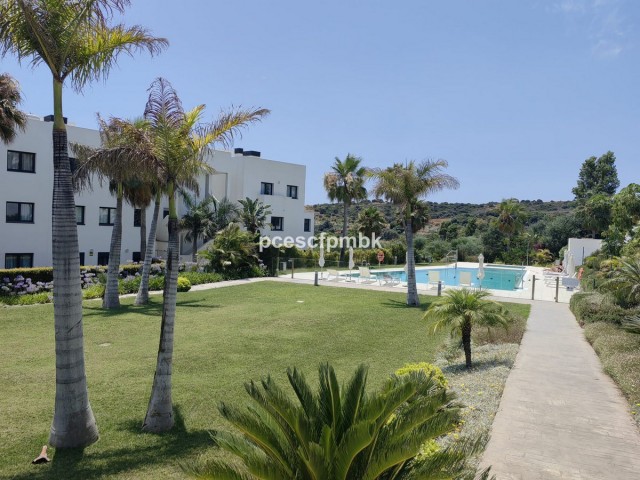 3 Bedrooms Apartment in Estepona