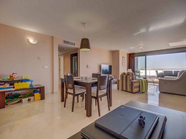 2 Bedrooms Apartment in Calahonda