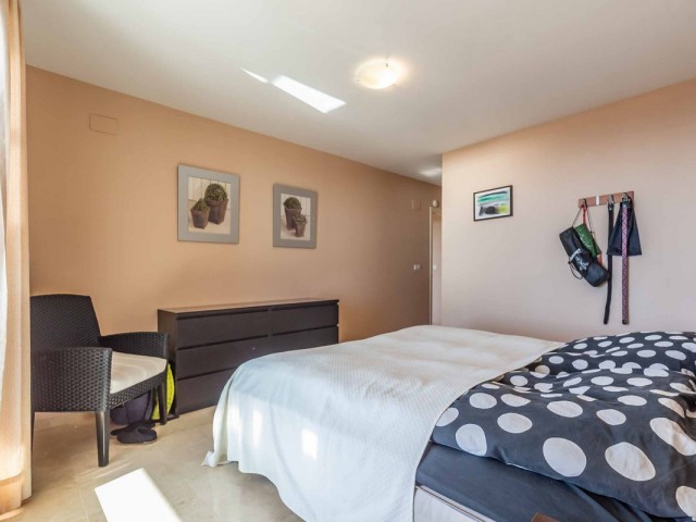 2 Bedrooms Apartment in Calahonda