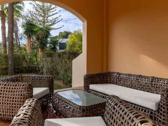 2 Bedrooms Apartment in Puerto Banús