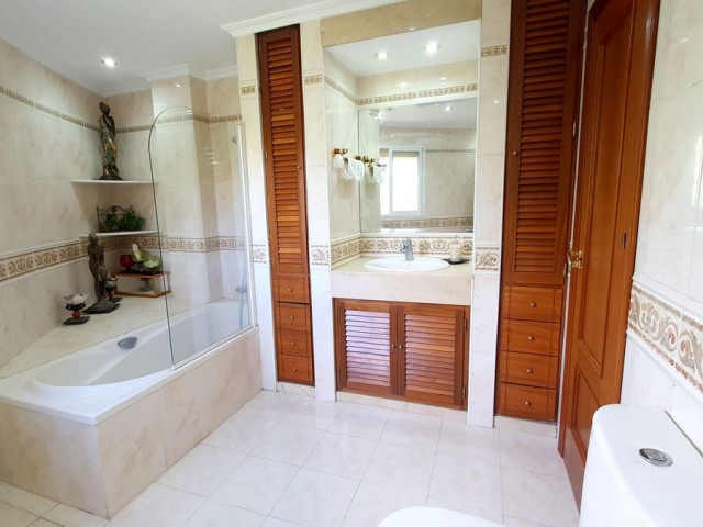 3 Bedrooms Apartment in Fuengirola