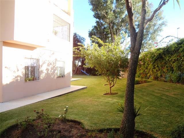 3 Bedrooms Apartment in Nueva Andalucía