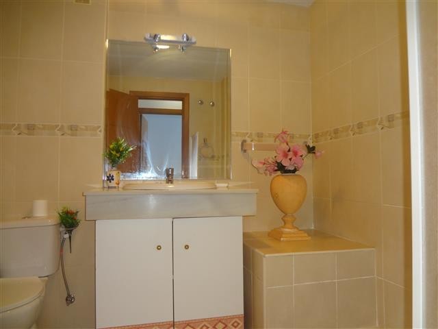 3 Bedrooms Apartment in Nueva Andalucía