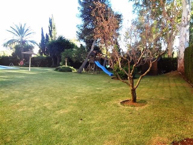 3 Bedrooms Apartment in Nueva Andalucía