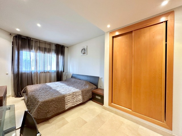 2 Bedrooms Apartment in Puerto Banús