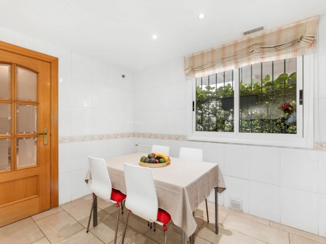 3 Bedrooms Apartment in Guadalmina Alta