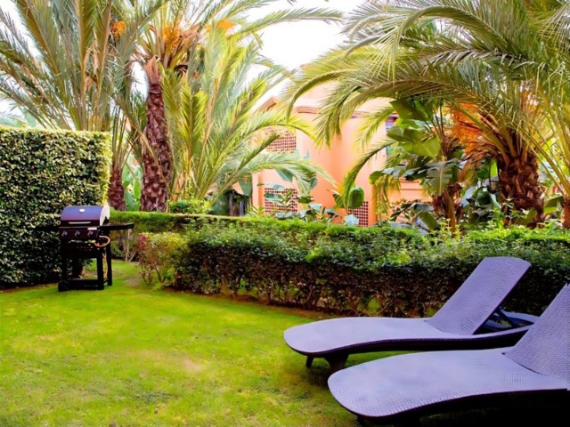 2 Bedrooms Apartment in Estepona
