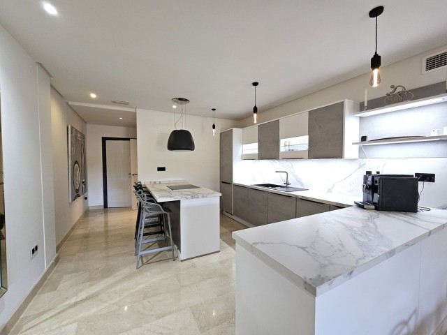 3 Bedrooms Apartment in Puerto Banús