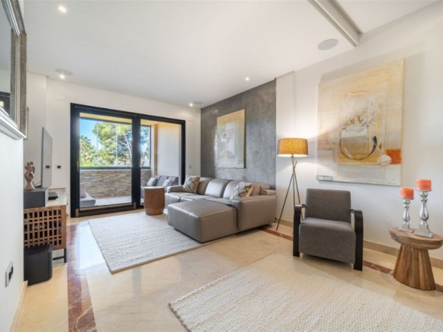 3 Bedrooms Apartment in Puerto Banús