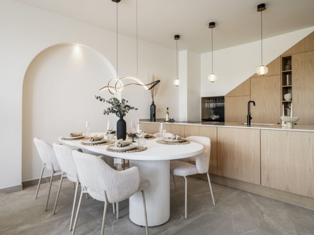 4 Bedrooms Townhouse in Nueva Andalucía