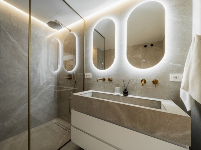 4 Bedrooms Townhouse in Nueva Andalucía