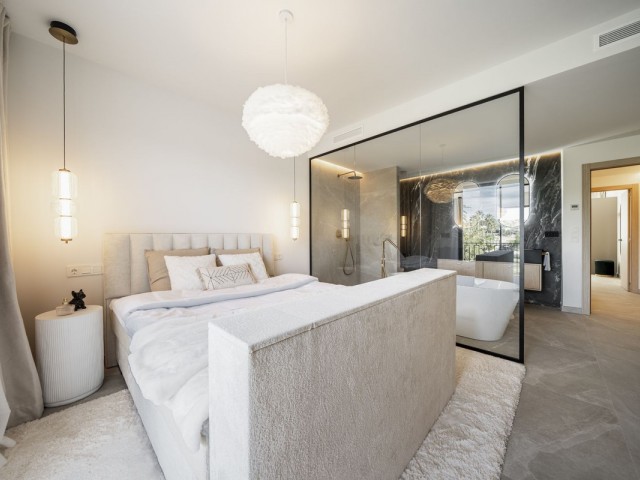 4 Bedrooms Townhouse in Nueva Andalucía