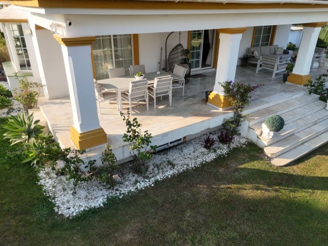 7 Bedrooms Villa in Guadalmina Alta