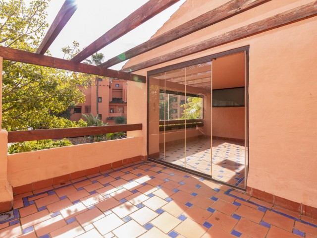 Apartment, Hacienda del Sol, R5234881