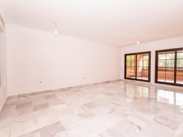 4 Schlafzimmer Apartment in Hacienda del Sol