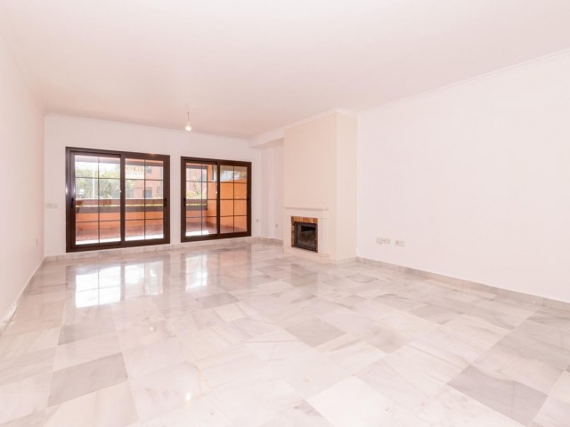 4 Schlafzimmer Apartment in Hacienda del Sol