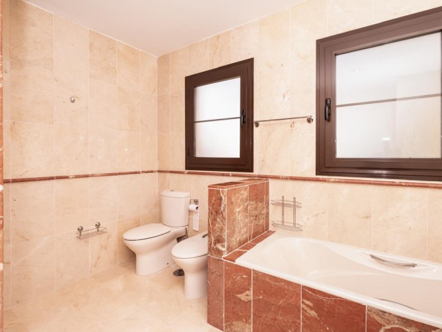 4 Slaapkamer Appartement in Hacienda del Sol