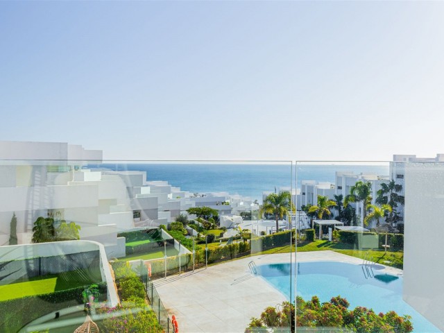 2 Bedrooms Apartment in Manilva