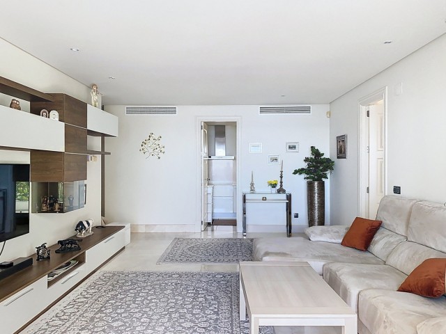 2 Schlafzimmer Apartment in Estepona