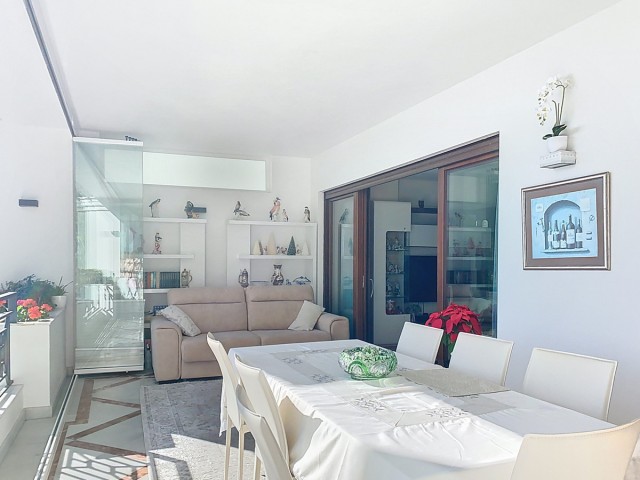 2 Schlafzimmer Apartment in Estepona