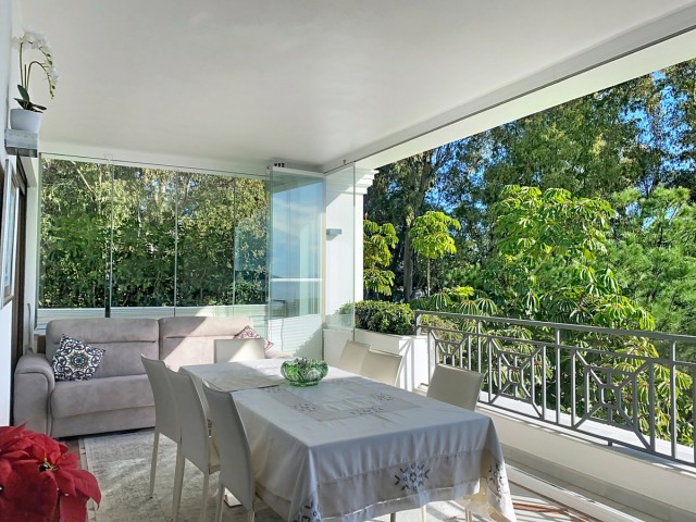 2 Schlafzimmer Apartment in Estepona