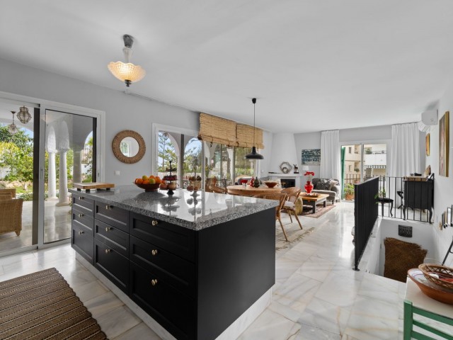 4 Bedrooms Villa in Mijas