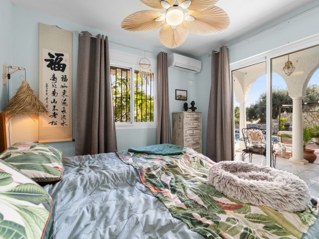 4 Bedrooms Villa in Mijas