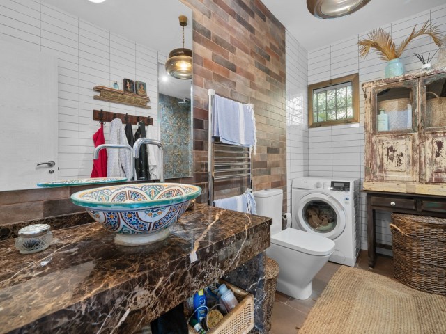 4 Bedrooms Villa in Mijas