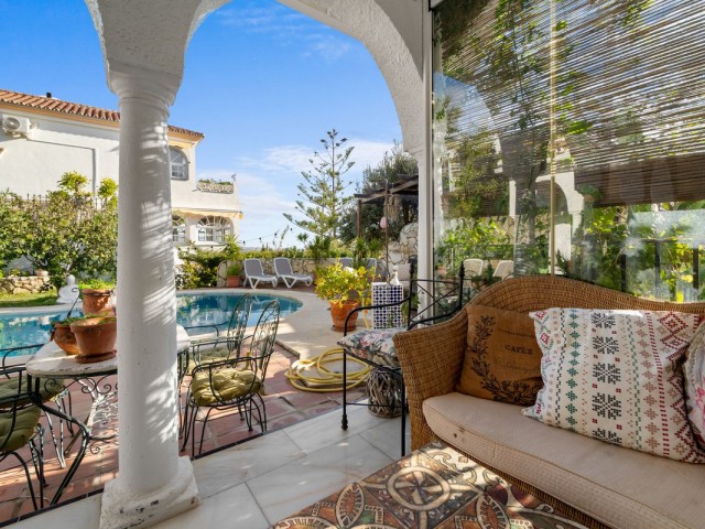 4 Bedrooms Villa in Mijas