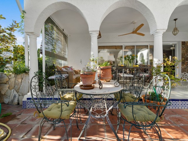 4 Bedrooms Villa in Mijas