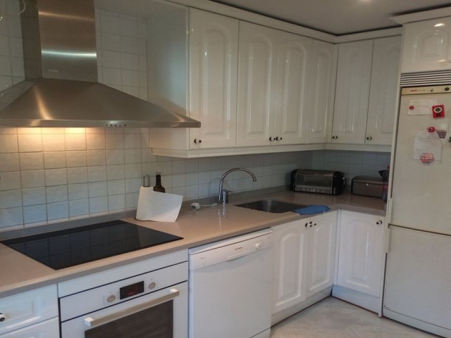 3 Bedrooms Townhouse in Guadalmina Baja