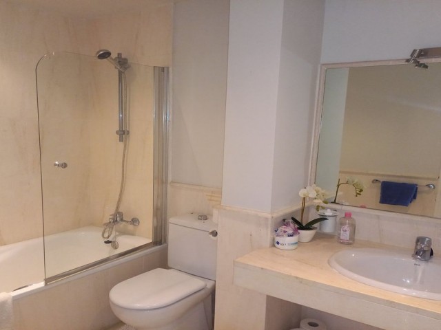 3 Bedrooms Townhouse in Guadalmina Baja