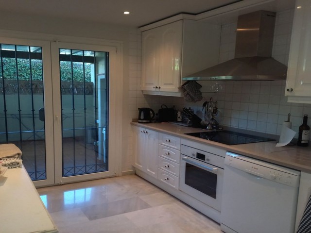 3 Schlafzimmer Reihenhaus in Guadalmina Baja