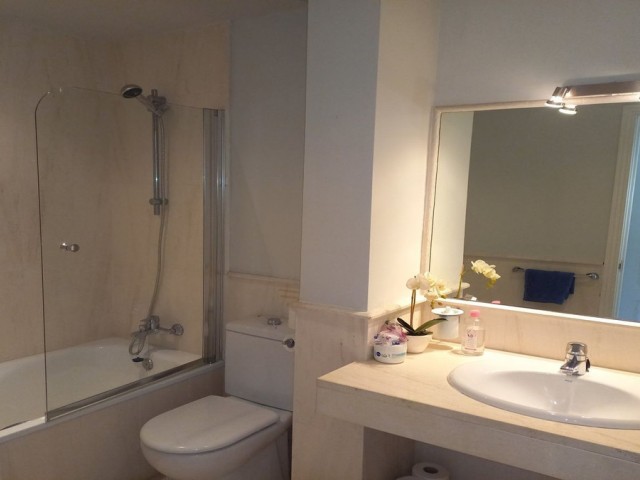 3 Makuuhuoneen Rivitalo Guadalmina Baja