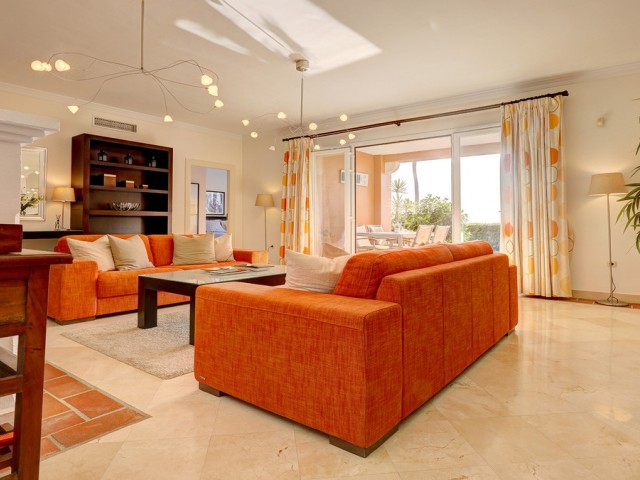 3 Bedrooms Apartment in Casares