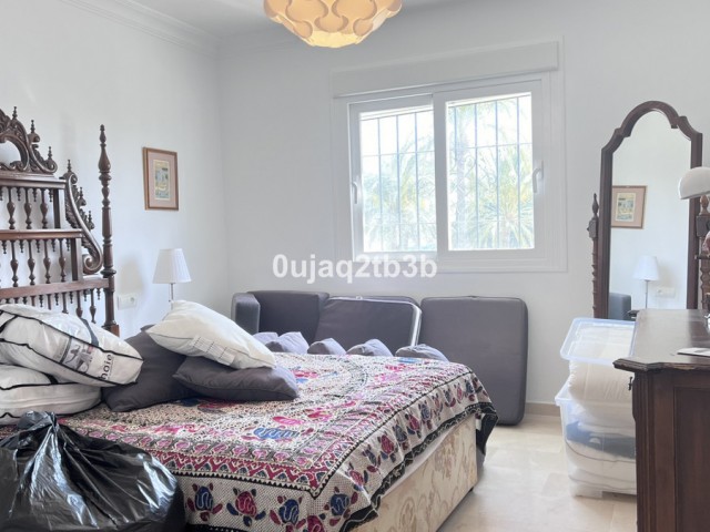 4 Soveroms Leilighet i Nueva Andalucía